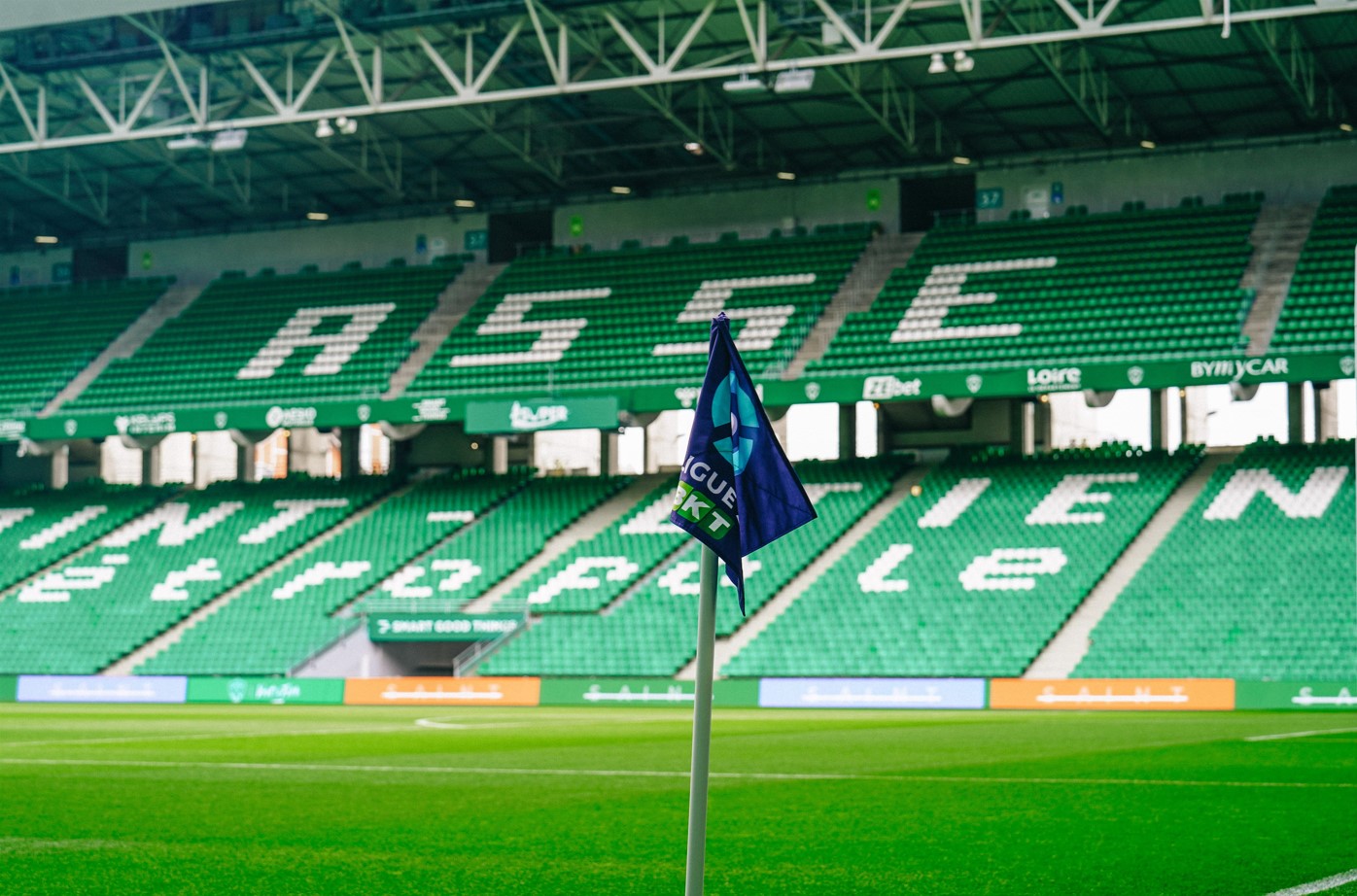 Saint Etienne Geoffroy Guichard Se Met Au Vert Pour Les JO Gazon