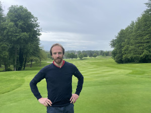 Etienne Pillier a pris le flambeau de son père en tant que Head Greenkeeper du Golf de l'Isle d'Adam en 2021.